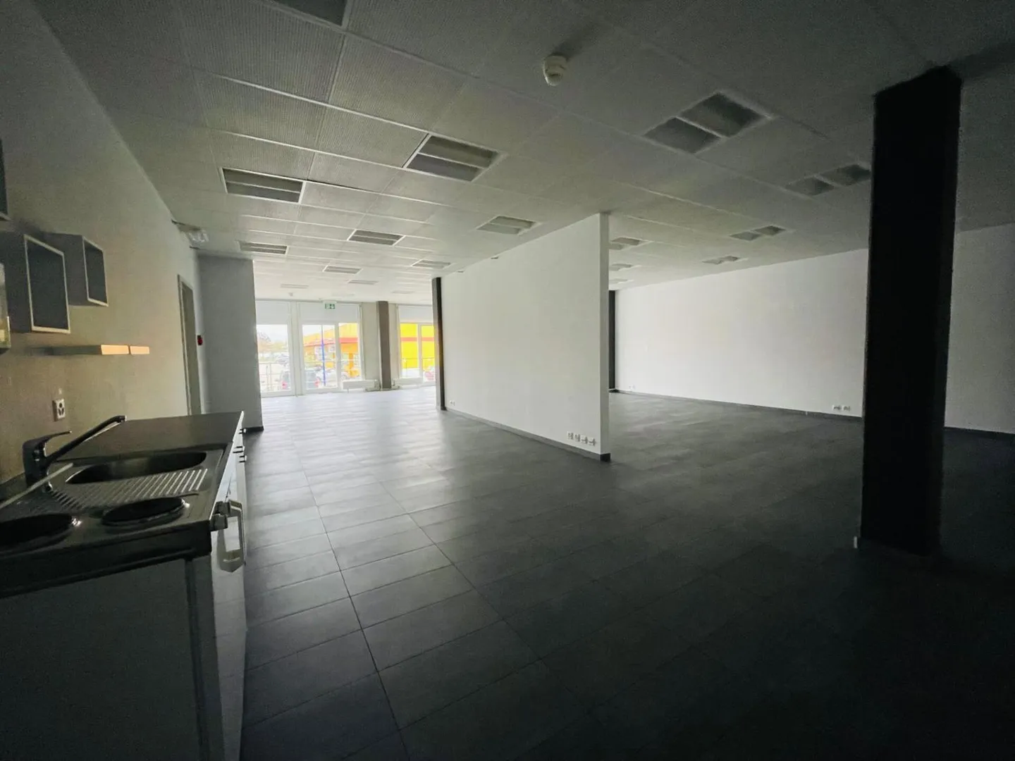 Spazio commerciale di 282 m2 a Montagny-près-Yverdon - Foto 6 di 6