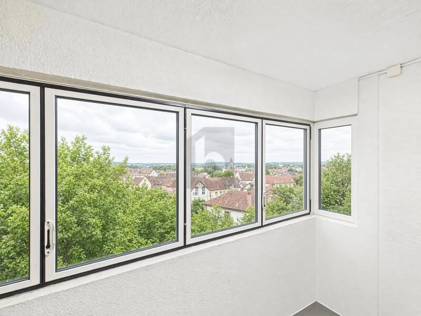 Appartement moderne avec vue - Photo 1 sur 6