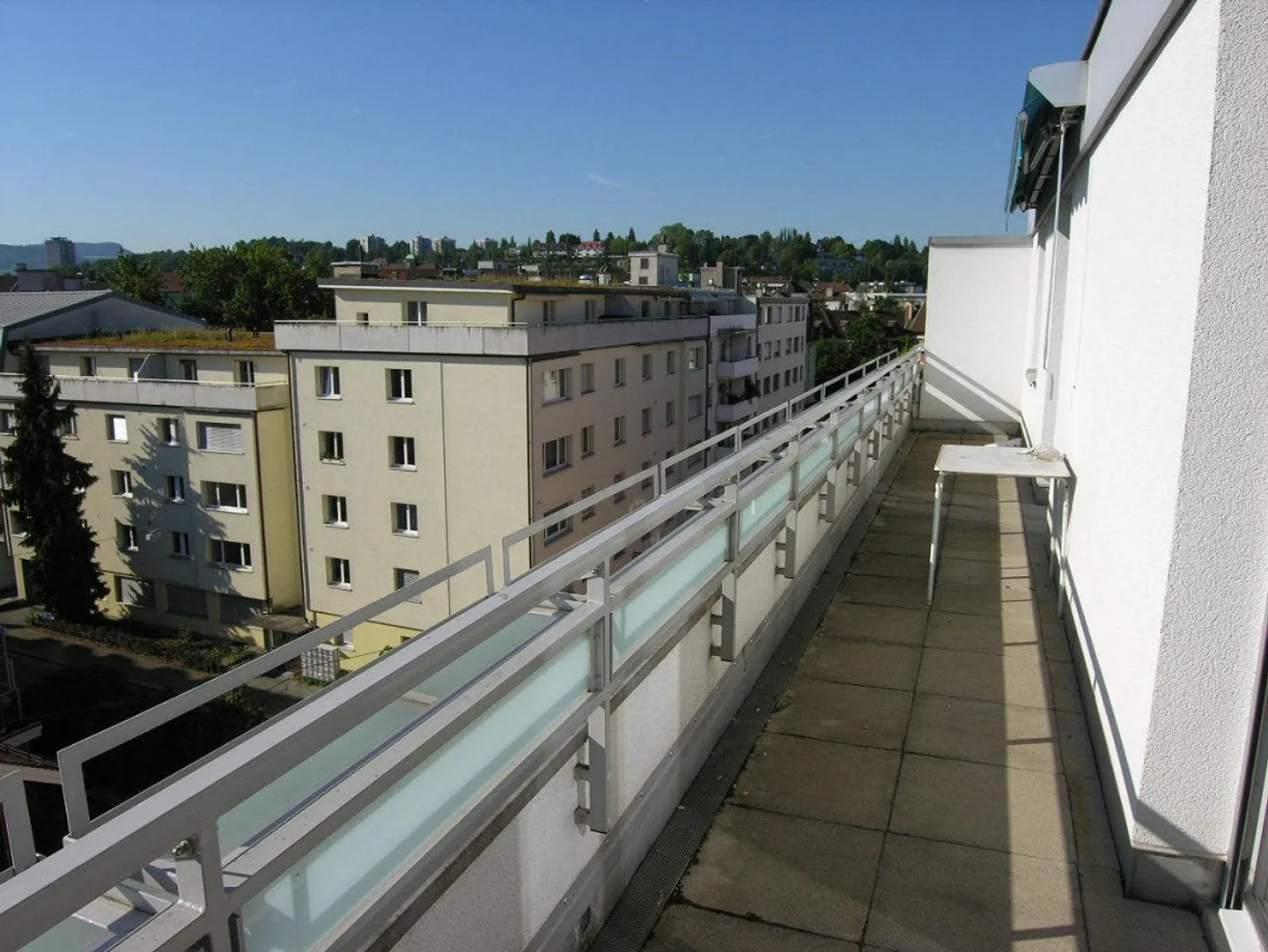 Geräumige Attika-Wohnung im Gundeli - Foto 1 von 7