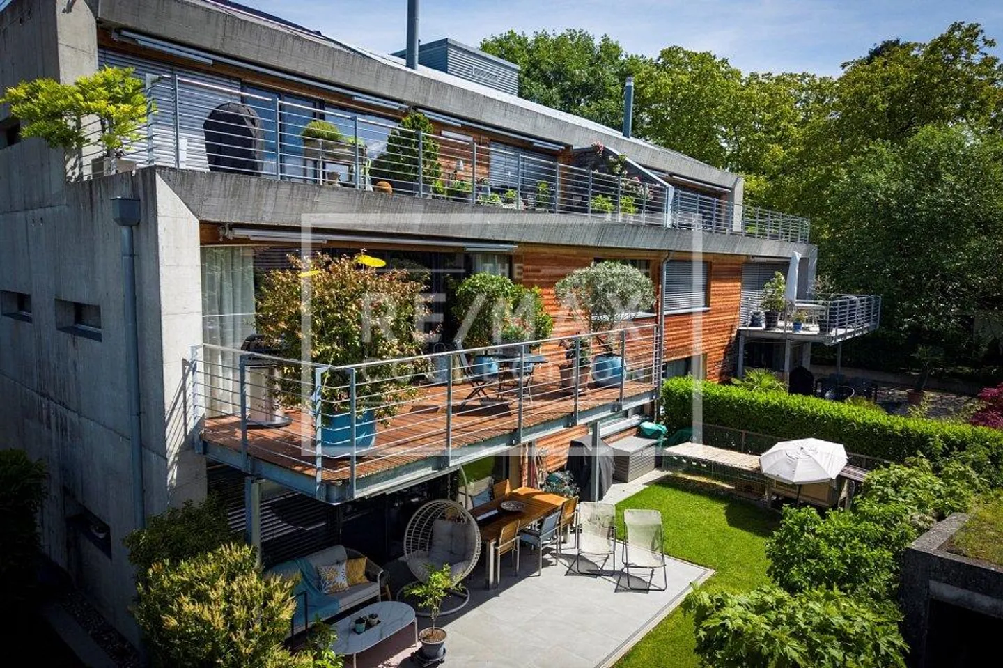 Stilvolle Wohnung mit sonniger Terrasse - Foto 1 von 13