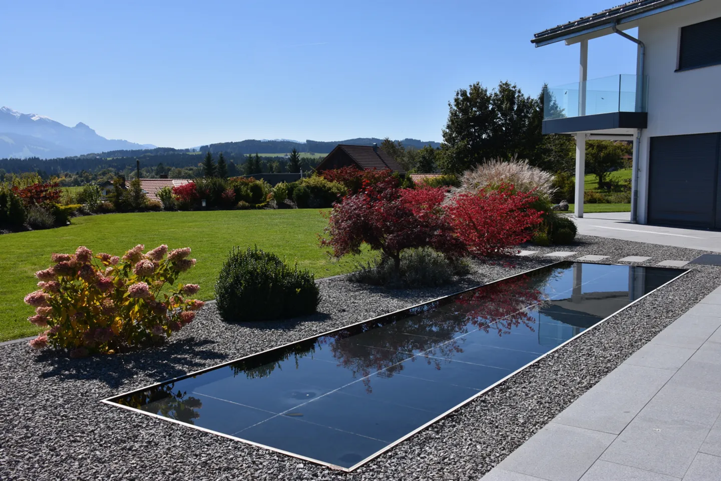 10-Room House - Photo 25 of 28