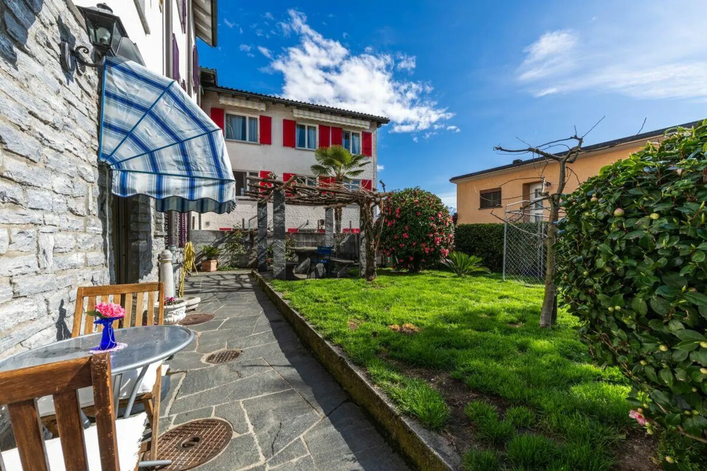 Minusio : prestigieux penthouse duplex avec vue sur le lac Majeur - Photo 14 sur 15