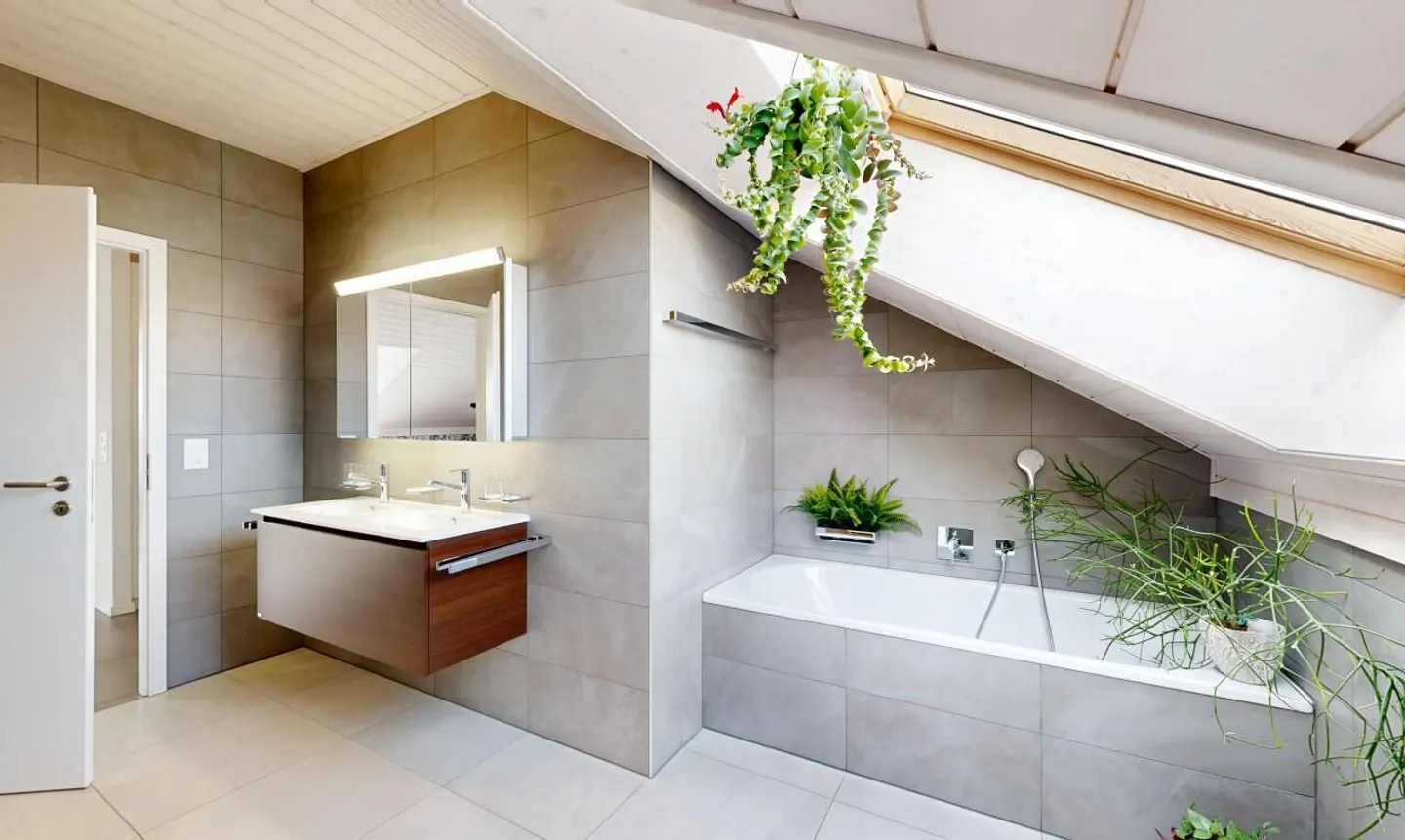 Ultimo piano di 145 m², grande terrazza con vista sulla campagna - Foto 7 di 11