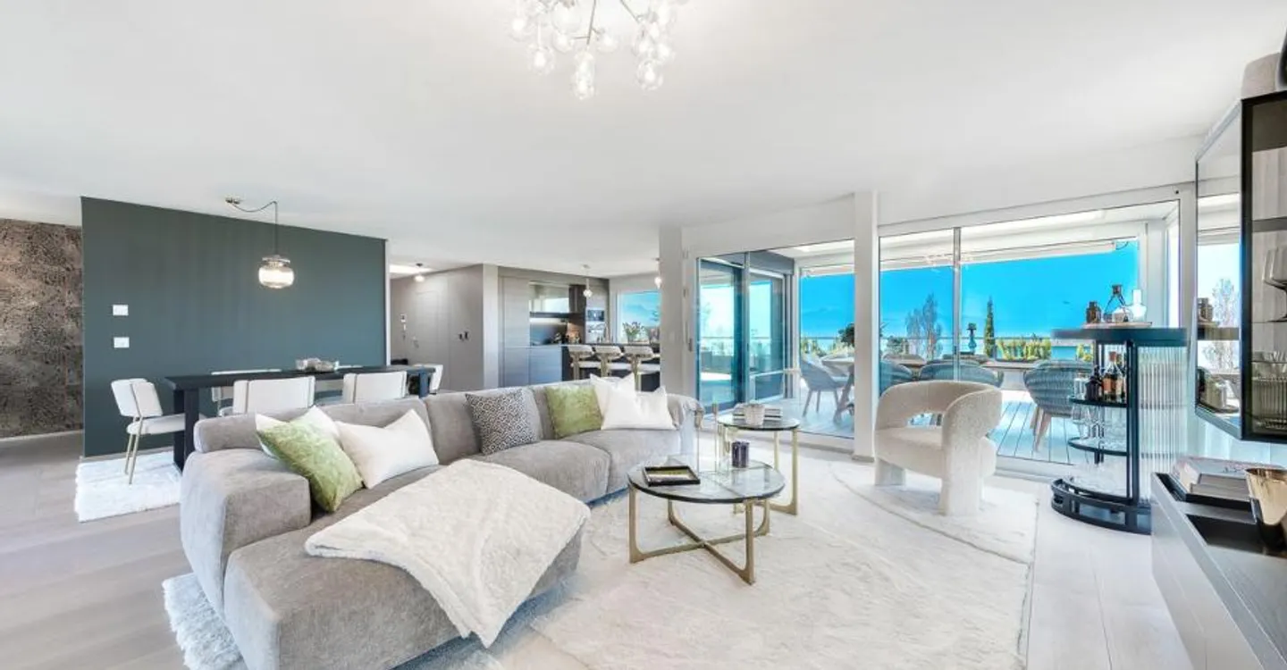 Prächtige Penthouse mit 180-Grad-Panoramablick auf den See und die Alpen - Foto 1 von 12
