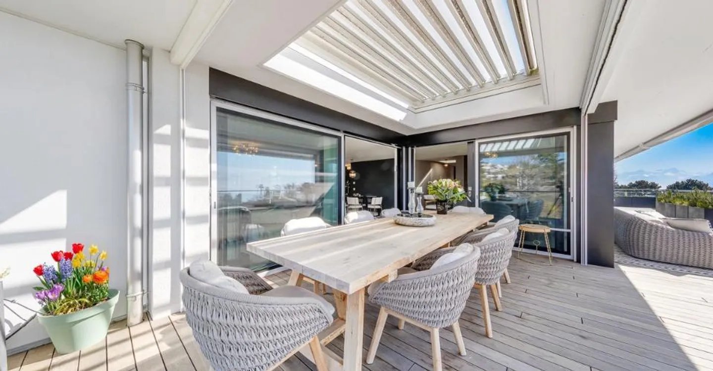 Prächtige Penthouse mit 180-Grad-Panoramablick auf den See und die Alpen - Foto 12 von 12