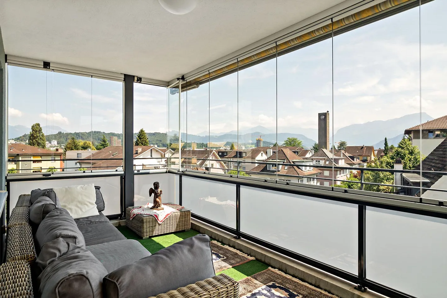 Appartement lumineux au cœur de Kriens - Photo 3 sur 8