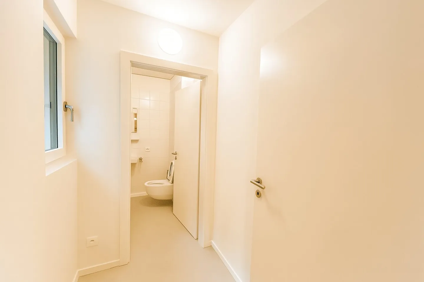 Stazione FFS di Biasca: Ufficio Open-Space di 90 m2 - Foto 4 di 4