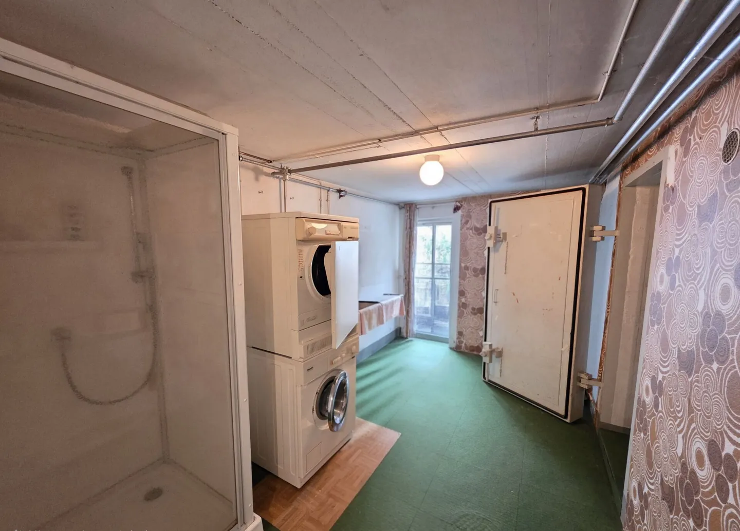 Réservé - Oasis Verte à Münchenstein ! Charmante Maison d'Angle avec Grand Jardin - Photo 10 sur 11