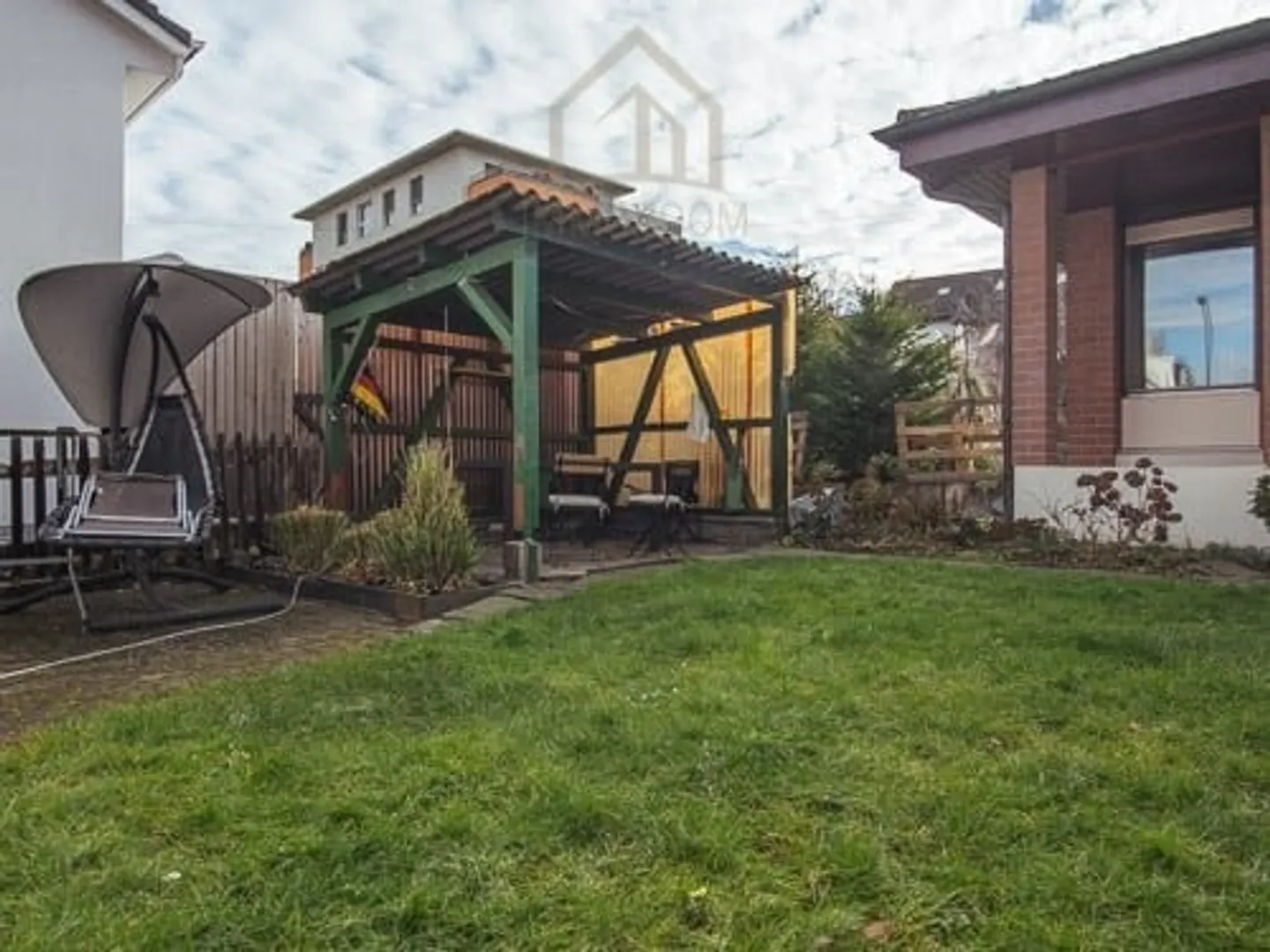 Appartamento affascinante di 4,5 stanze con area salotto nel giardino - Foto 11 di 11