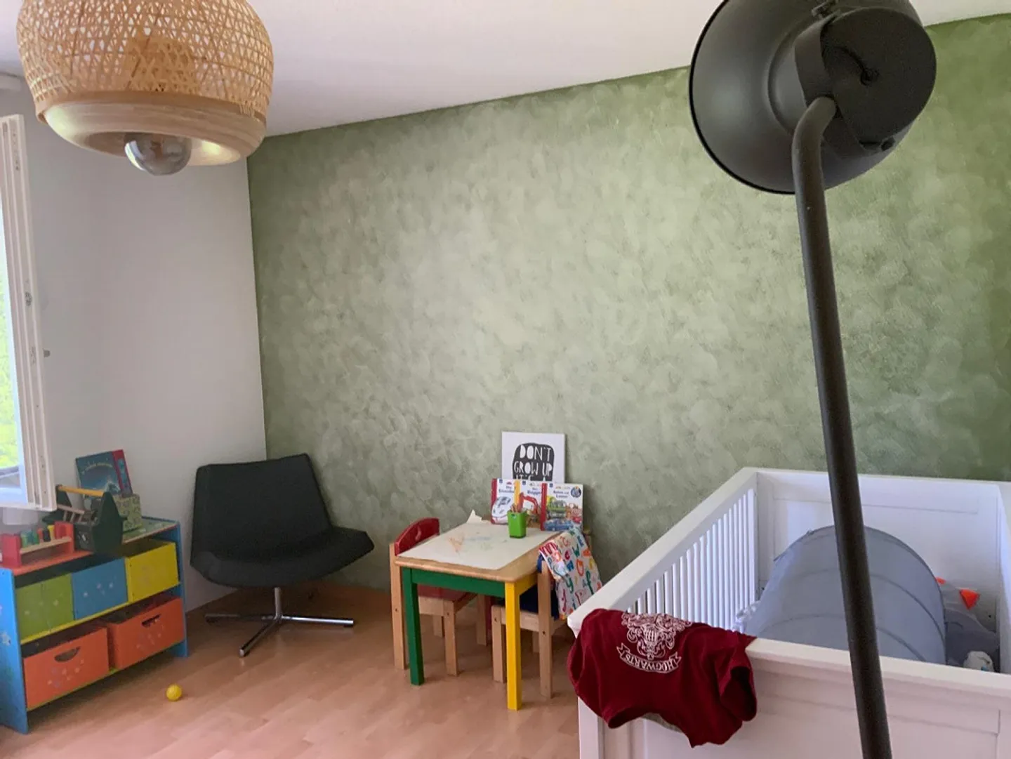 Appartamento con balcone e vista sul verde - Foto 7 di 12