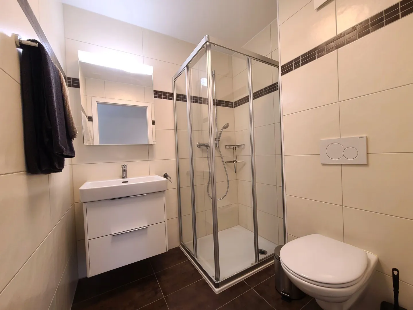 Grandcour - Möbliertes 3,5-Zimmer-Apartment im 1. Stock - Foto 9 von 9