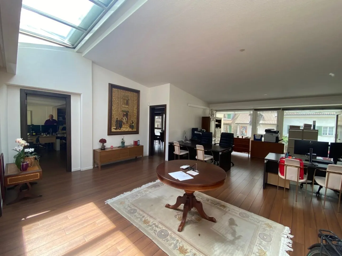 Schöne Verwaltungsflächen in der Nähe des Flughafens - Foto 4 von 11