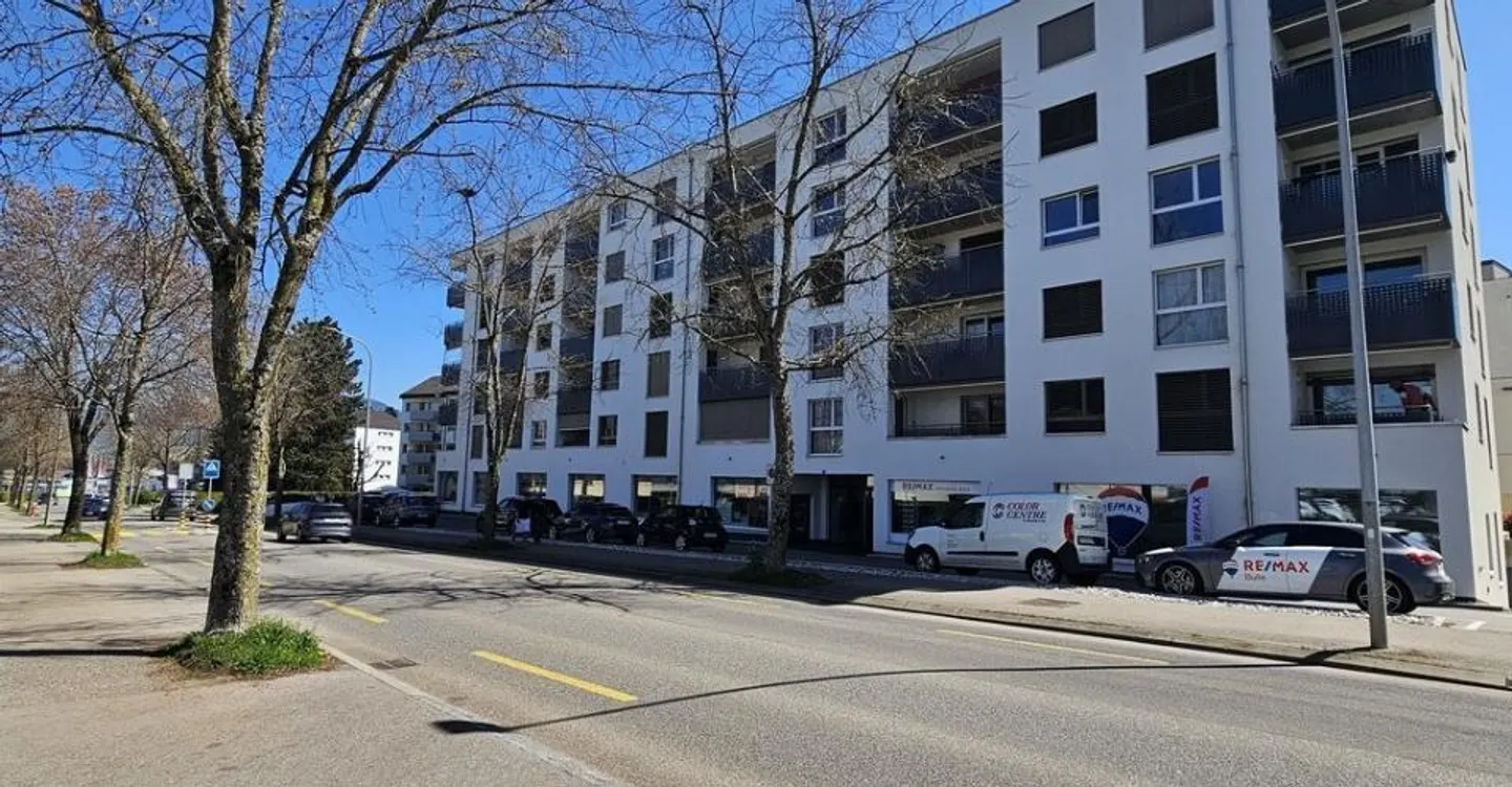 Appartement 2.5 pièces à CHF 1'110.--mois charges comprises - Foto 1 di 6