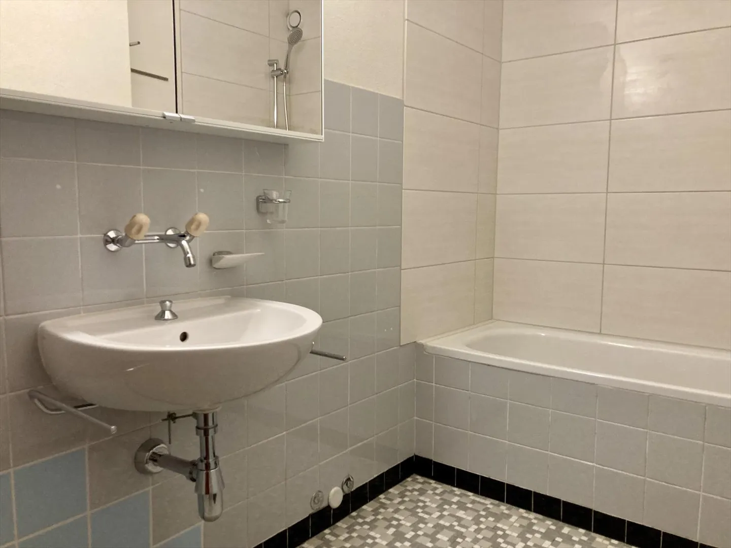 5-room apartment - Photo 7 of 8