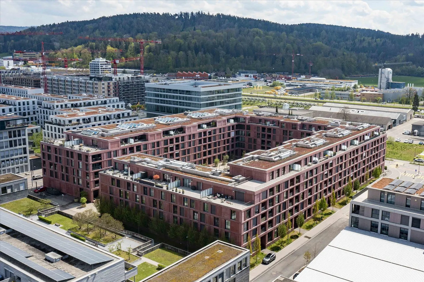 Modernes Apartment mit Loggia - Foto 1 von 5