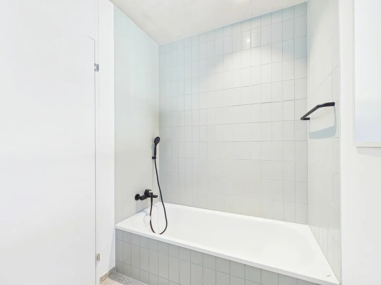 Modernes Apartment mit Aussicht - Foto 9 von 19