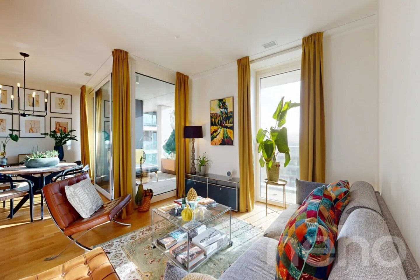 Appartamento moderno con vista - Foto 1 di 11