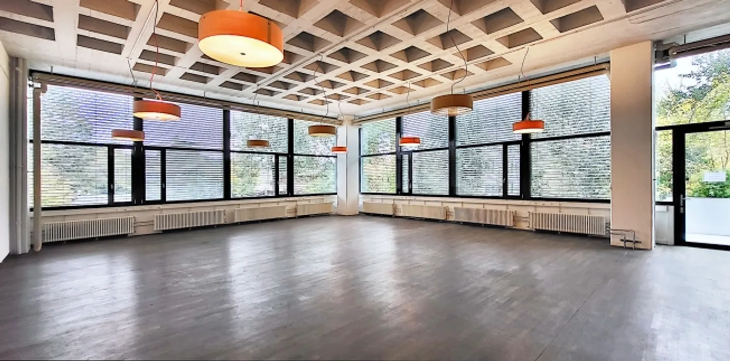 «"Spannende EG-Fläche mit Anlieferung und hohen Decken!"» - Foto 2 von 7