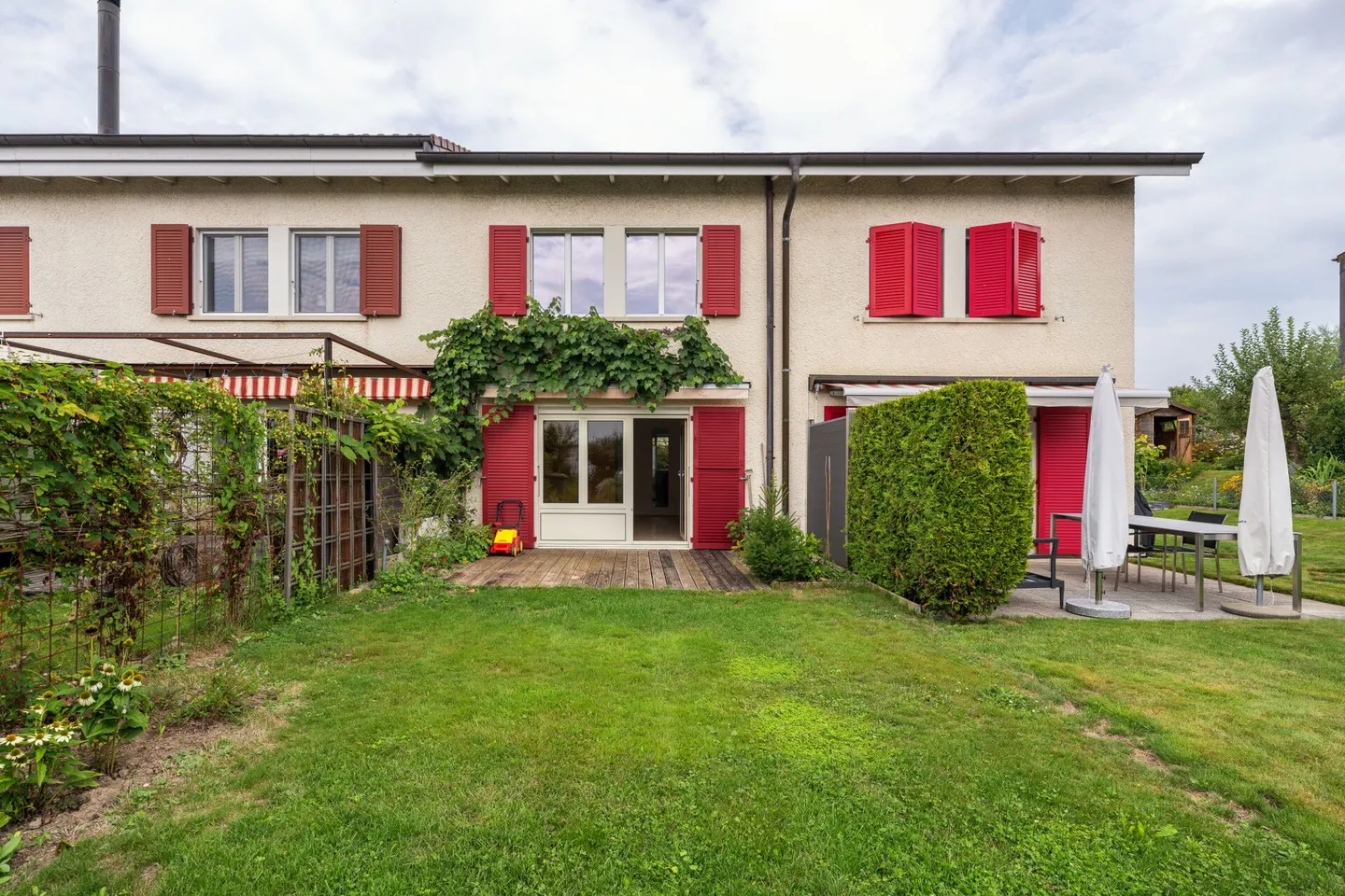 4.5-Room Terraced Family House in Burgdorf - Photo 2 of 13