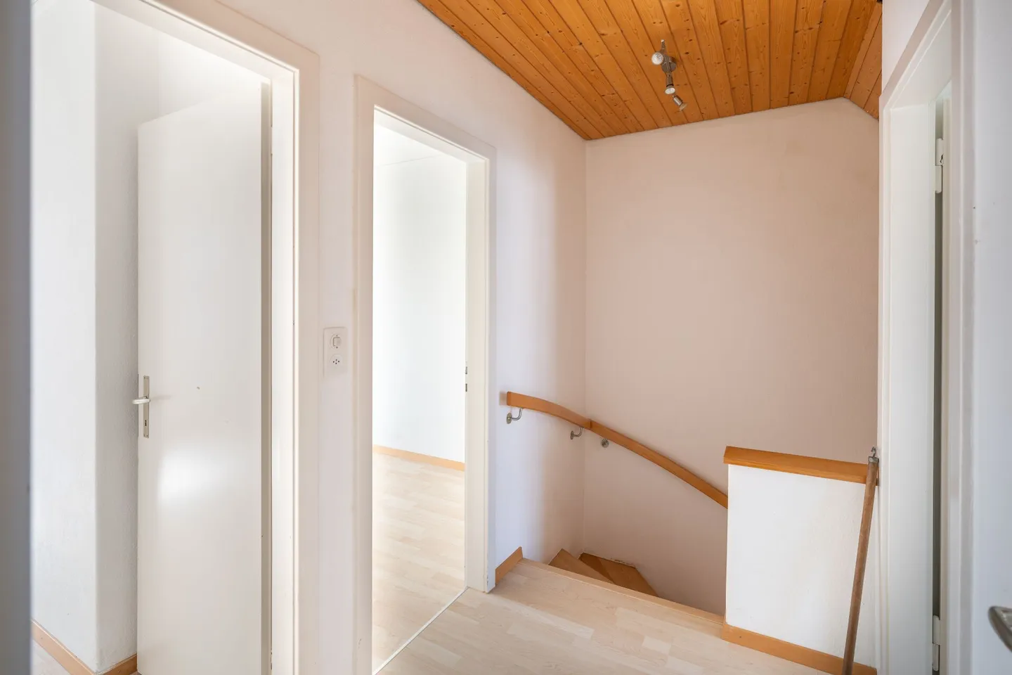 4.5-Room Terraced Family House in Burgdorf - Photo 8 of 13