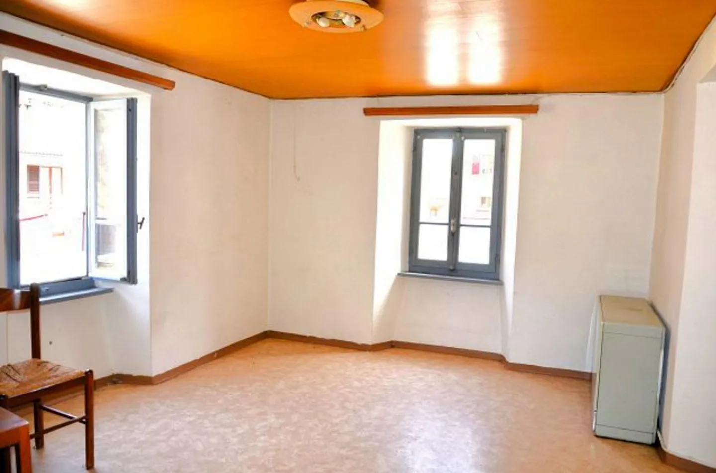 Casa ticinese di 12 stanze nel centro del villaggio da ristrutturare con giardino - Foto 6 di 39