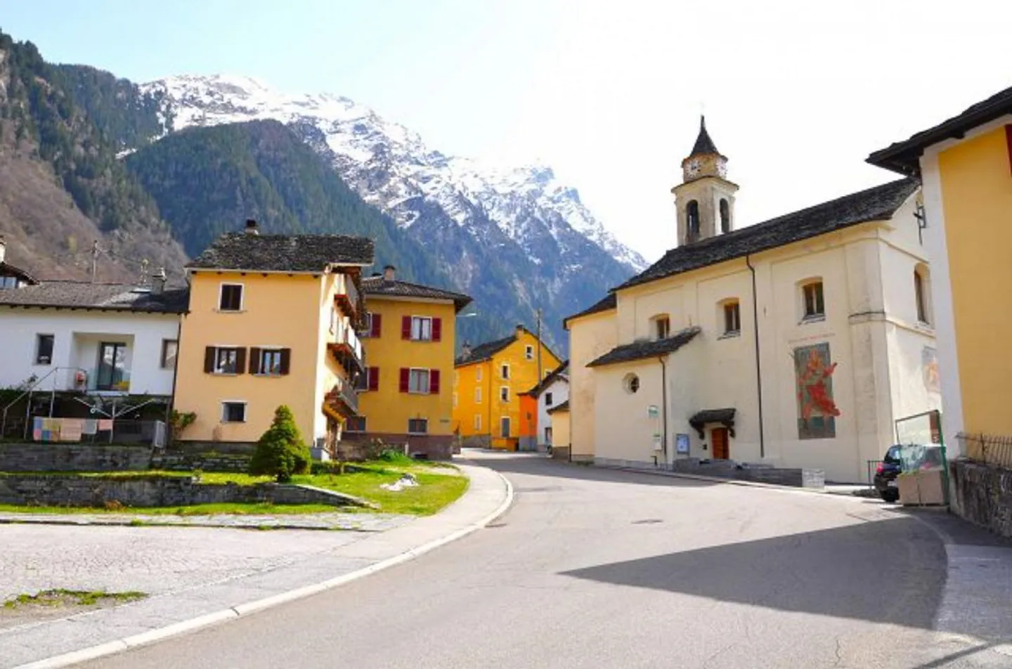 Casa ticinese di 12 stanze nel centro del villaggio da ristrutturare con giardino - Foto 35 di 39