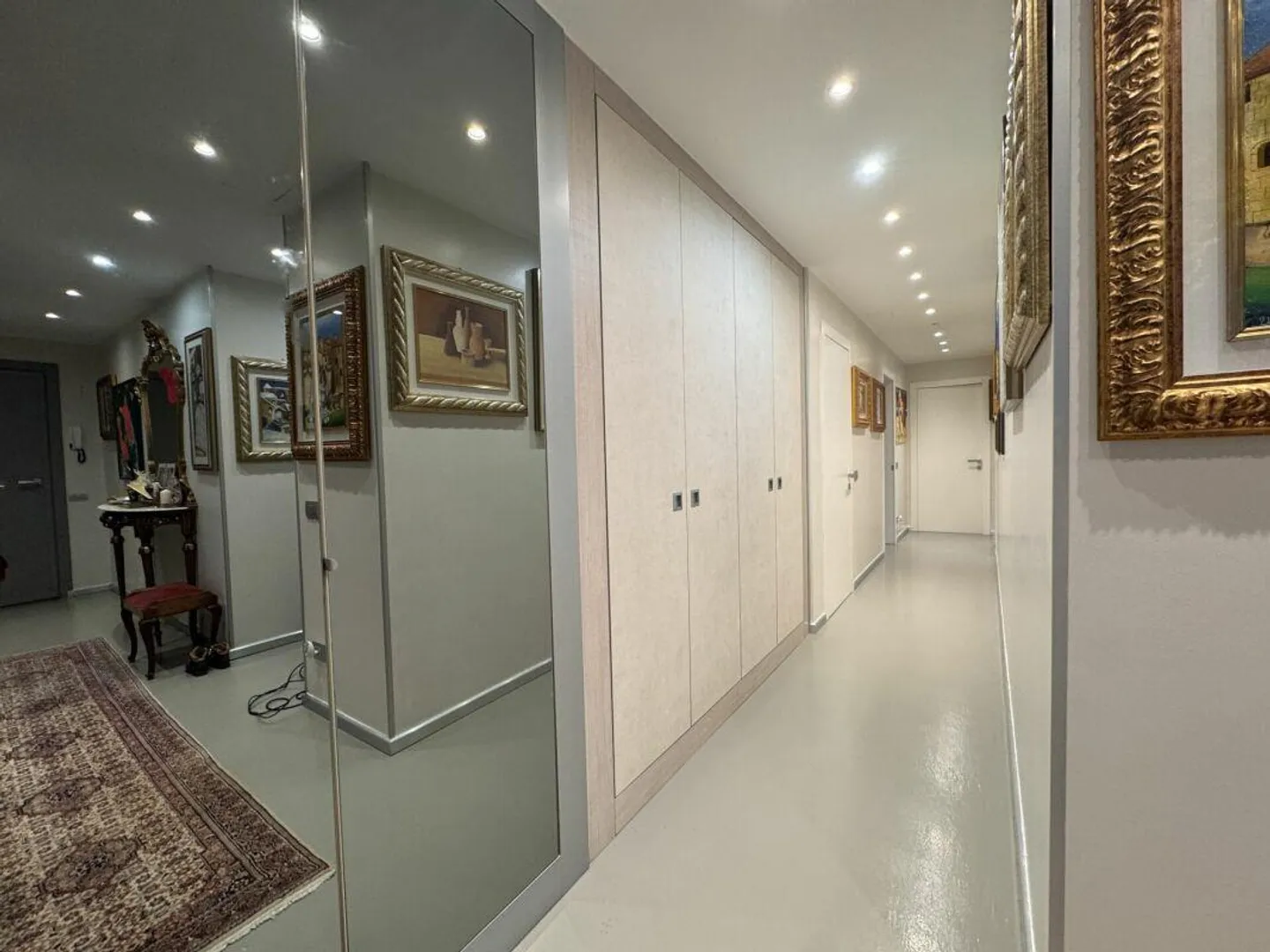 PARADISO | 6 PIÈCES AVEC TERRASSE DE 109 M2 VUE PANORAMIQUE SUR LE LAC ET LE GOLFE DE LUGANO - Photo 4 sur 7