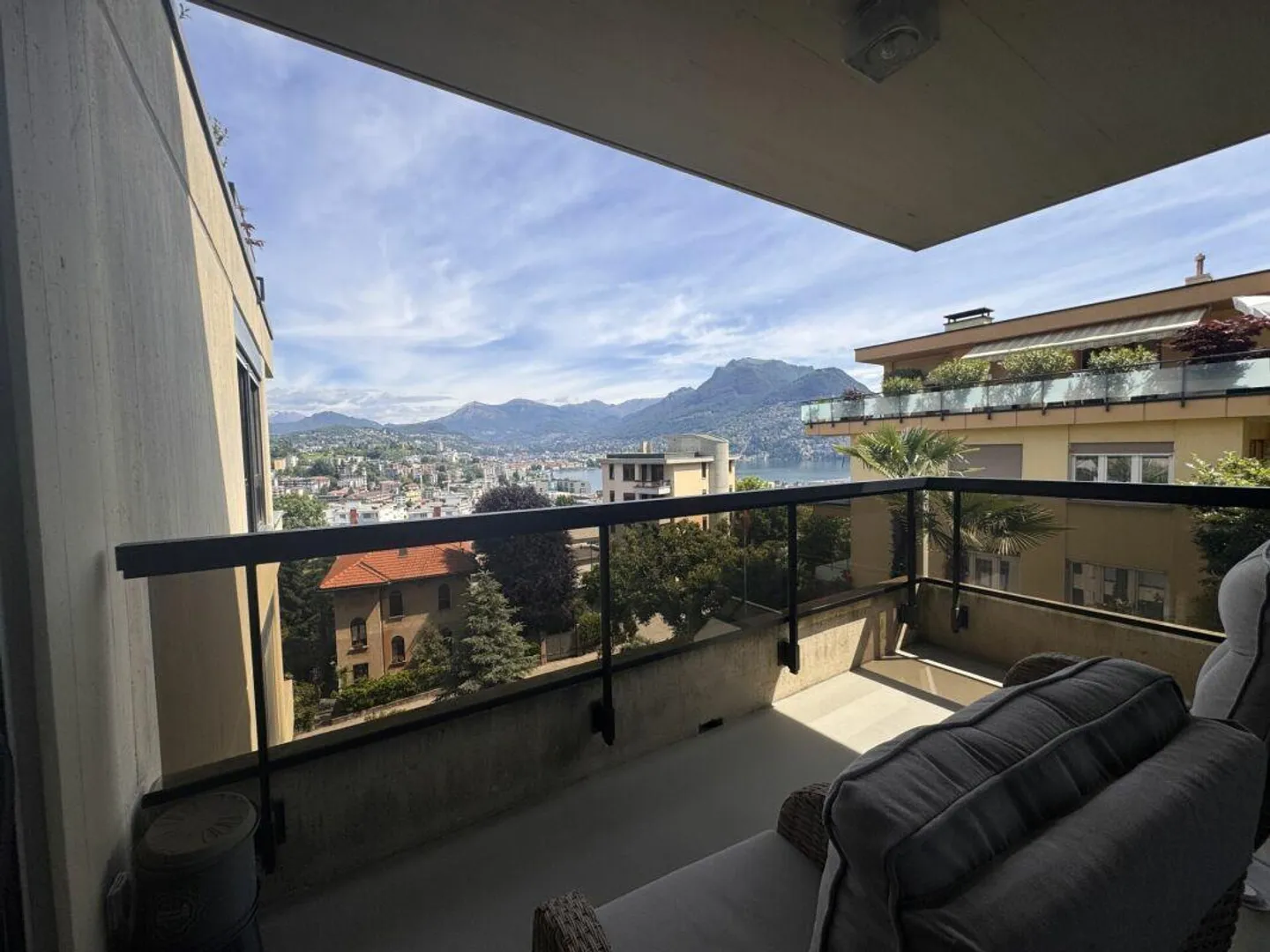 PARADISO | 6 PIÈCES AVEC TERRASSE DE 109 M2 VUE PANORAMIQUE SUR LE LAC ET LE GOLFE DE LUGANO - Photo 6 sur 7