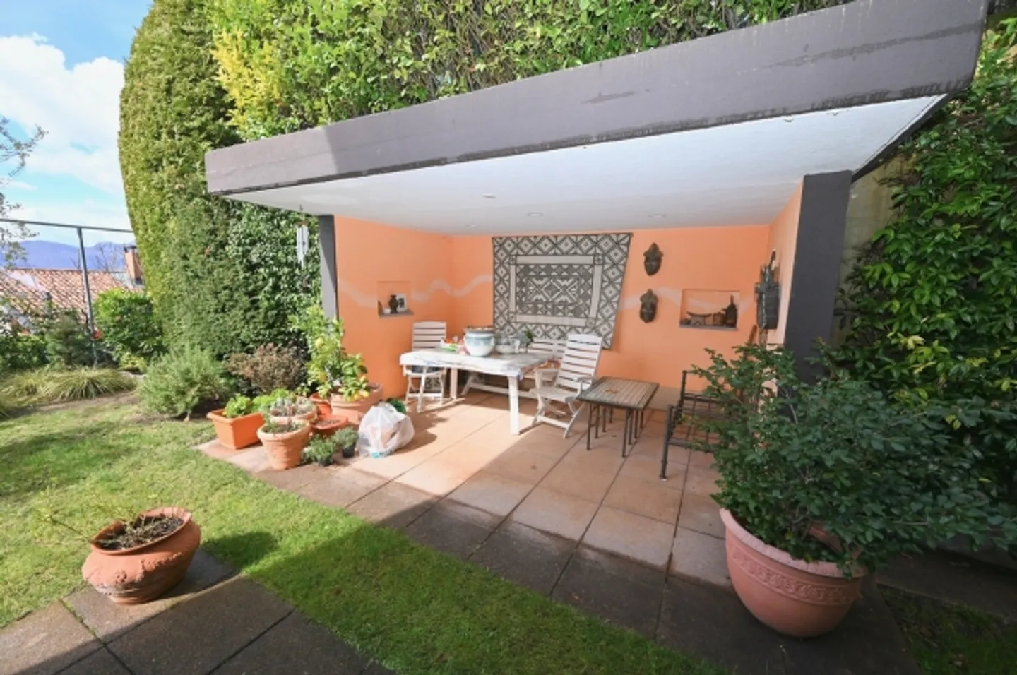 Elegance and Character Triplex Apartment with Panoramic View - Photo 16 of 17