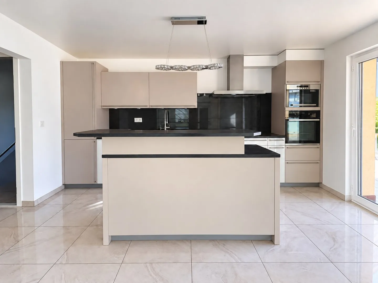 Appartement Duplex Spacieux - Photo 3 sur 11
