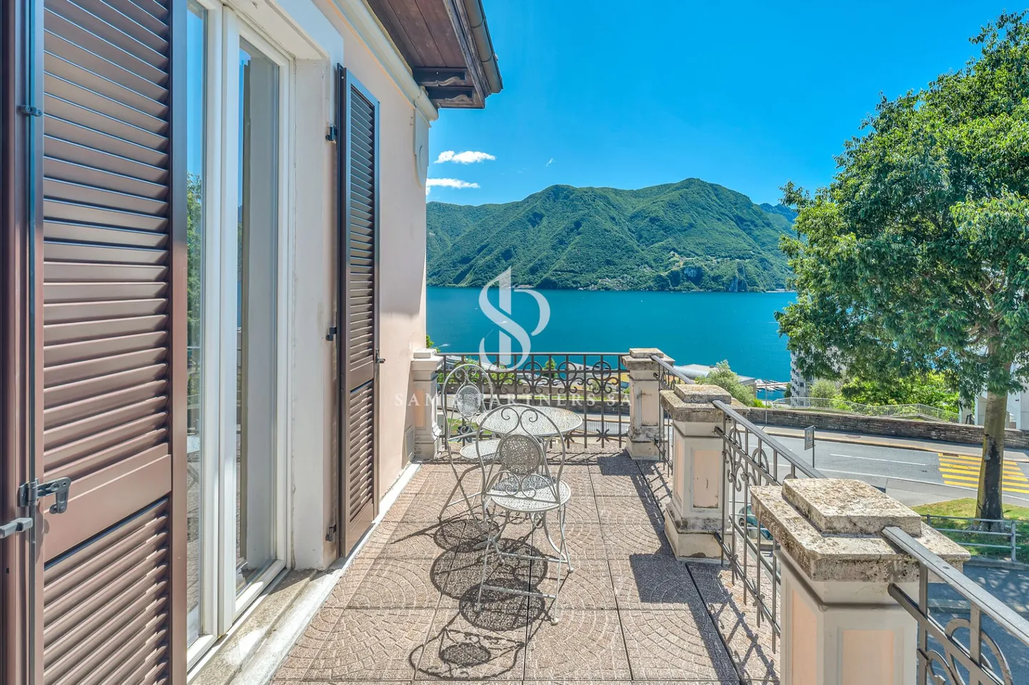 Elegante Liberty-Villa mit Seeblick - Foto 12 von 19