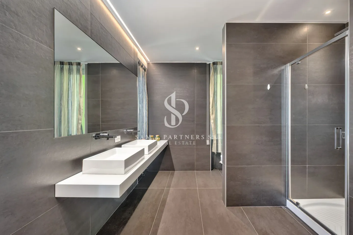 Elegante Liberty-Villa mit Seeblick - Foto 13 von 19
