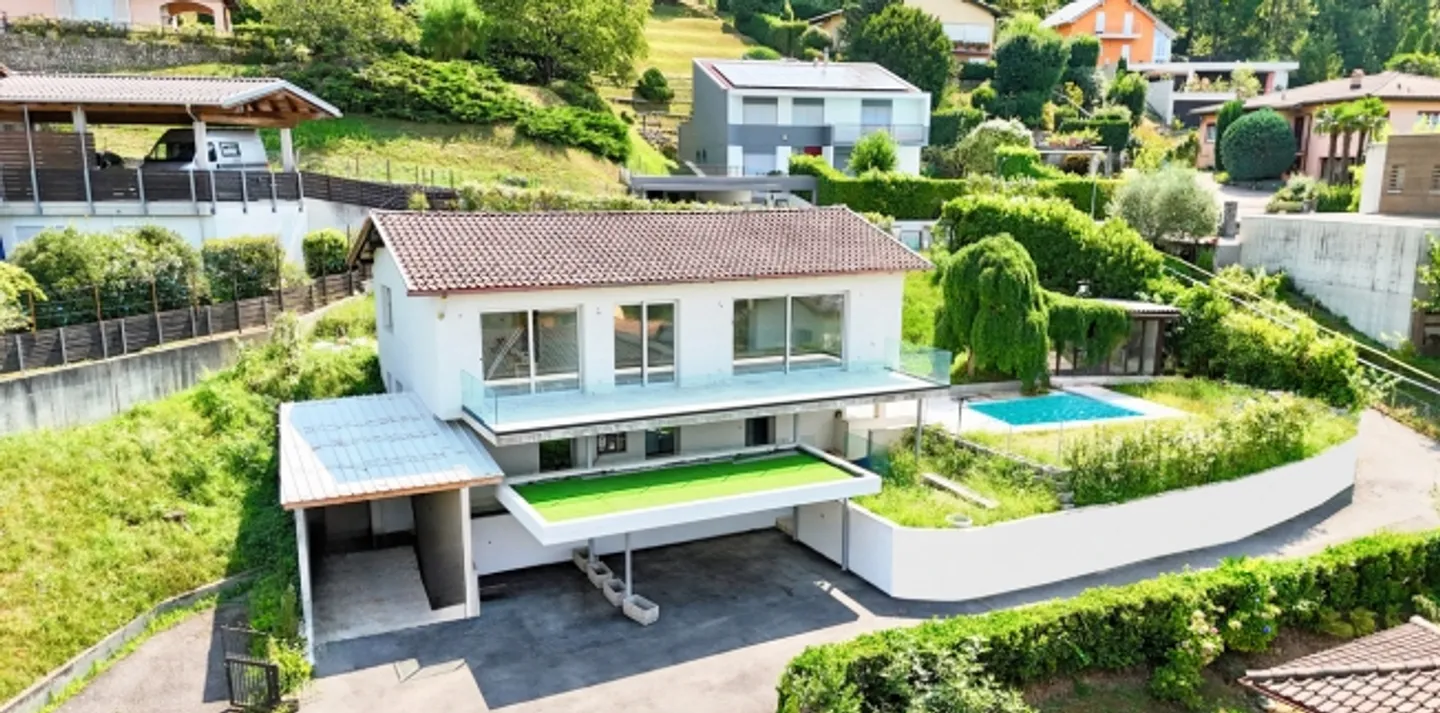 «Komplett renoviertes Haus mit Pool in Carabia» - Foto 1 von 12