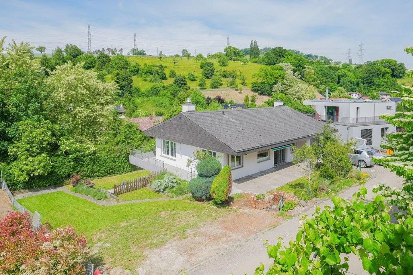 House 5.5 rooms - Photo 1 of 13