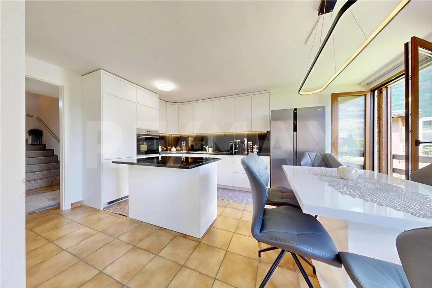 Casa ideale per vivere o investire - Foto 3 di 13