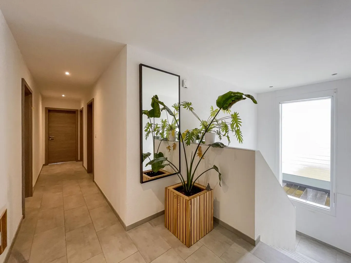 View, Garden and Comfort: Family House in Le Pâquier - Photo 9 of 16