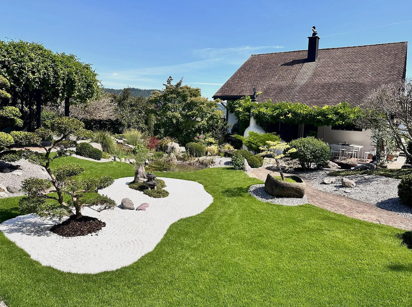 Residential Jewel in a Quiet Oasis & Building Plot as Zen Garden - Photo 10 of 27