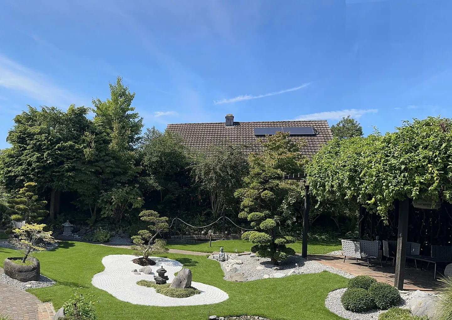 Residential Jewel in a Quiet Oasis & Building Plot as Zen Garden - Photo 14 of 27