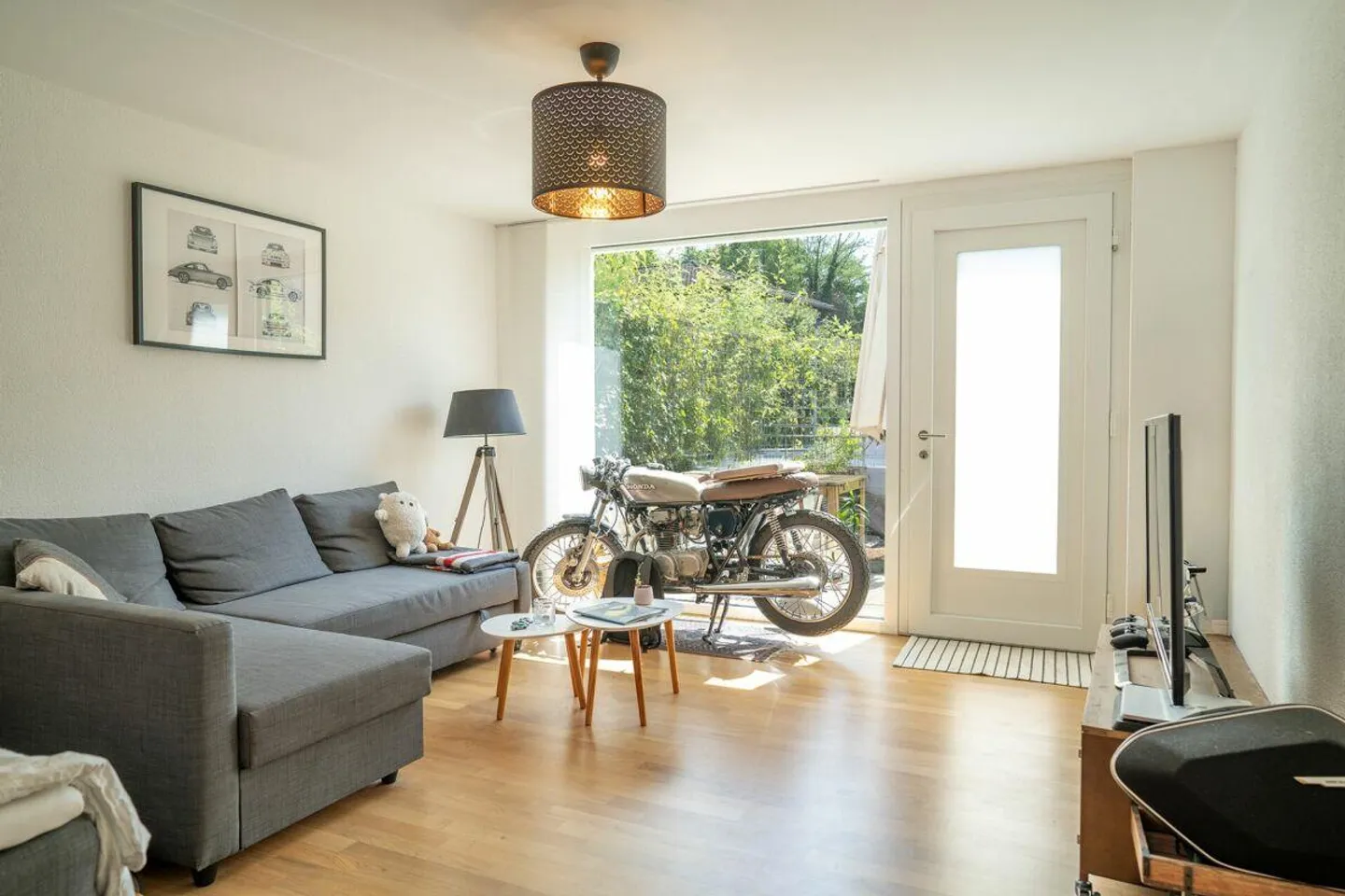 Appartement moderne 1.5 pièces avec terrasse - Photo 3 sur 7