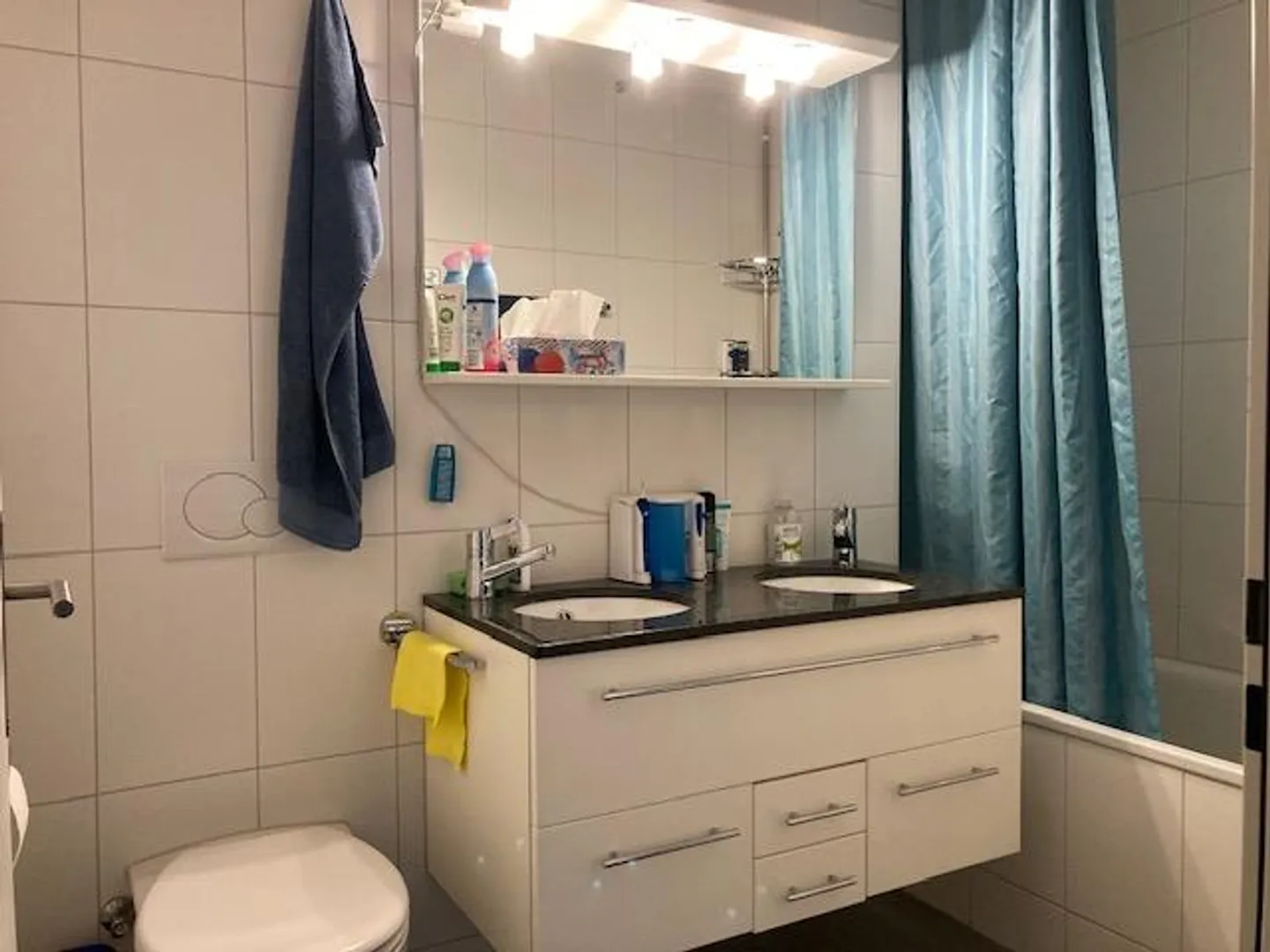 Room with private bathroom for rent - Photo 2 of 6