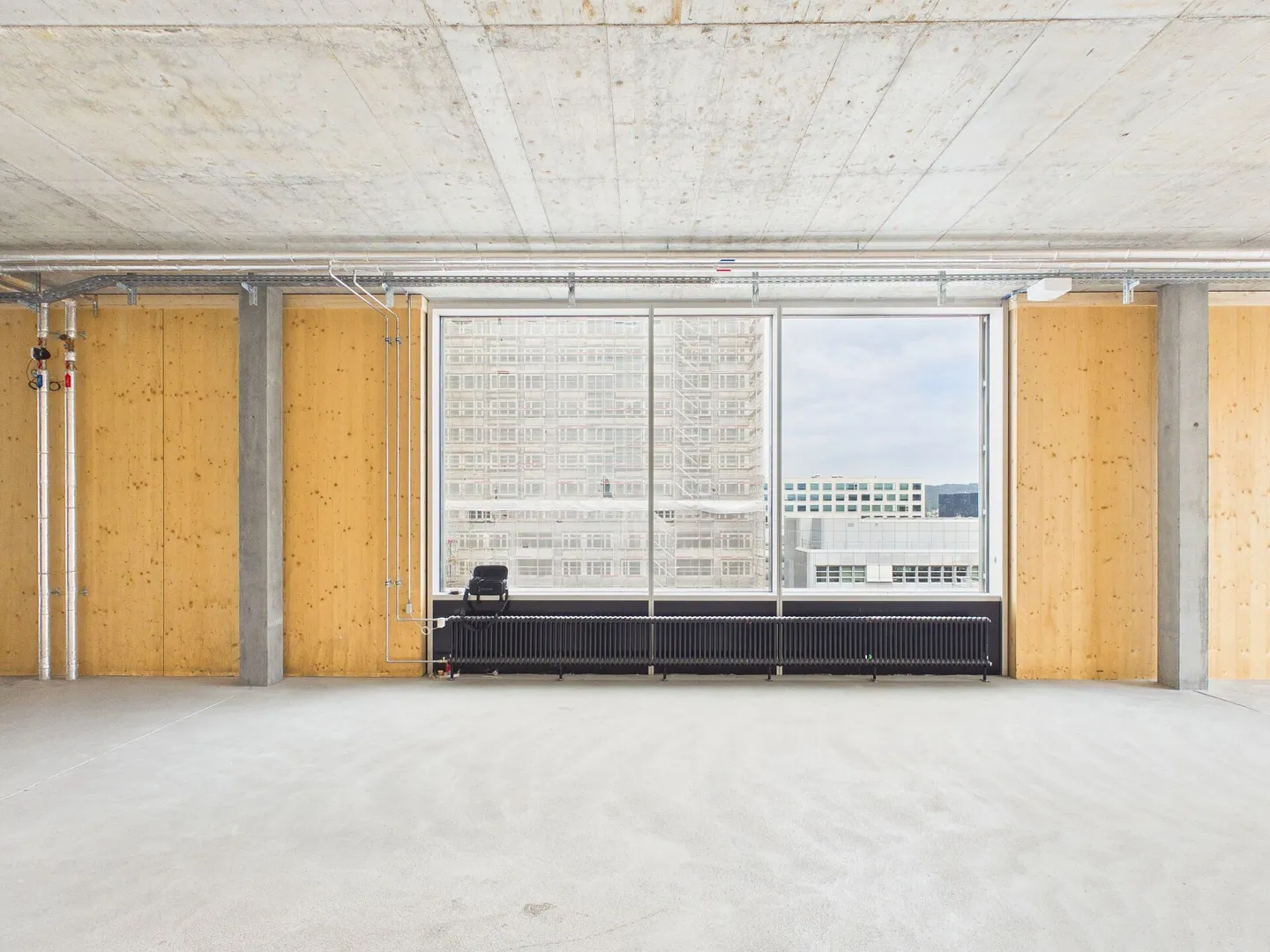 Modern Office in Zurich's Kochquartier - Photo 5 of 16
