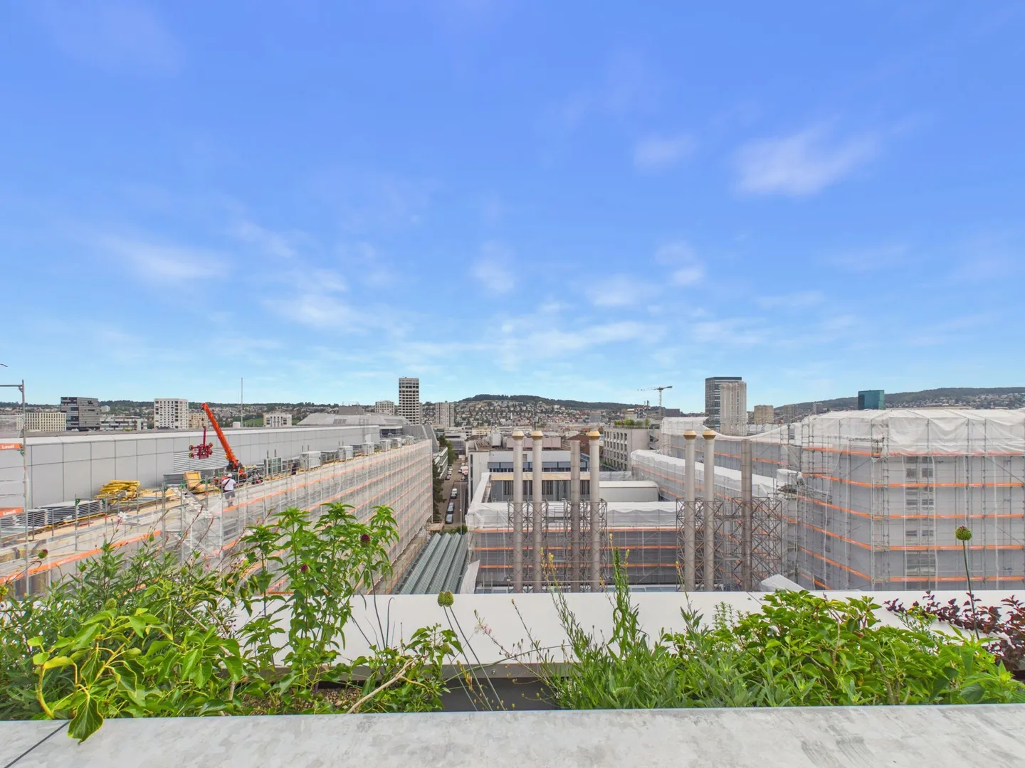 Modern Office in Zurich's Kochquartier - Photo 7 of 16