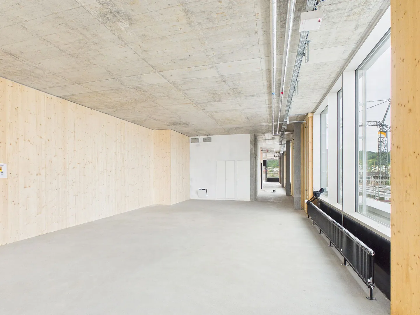 Modern Office in Zurich's Kochquartier - Photo 9 of 16