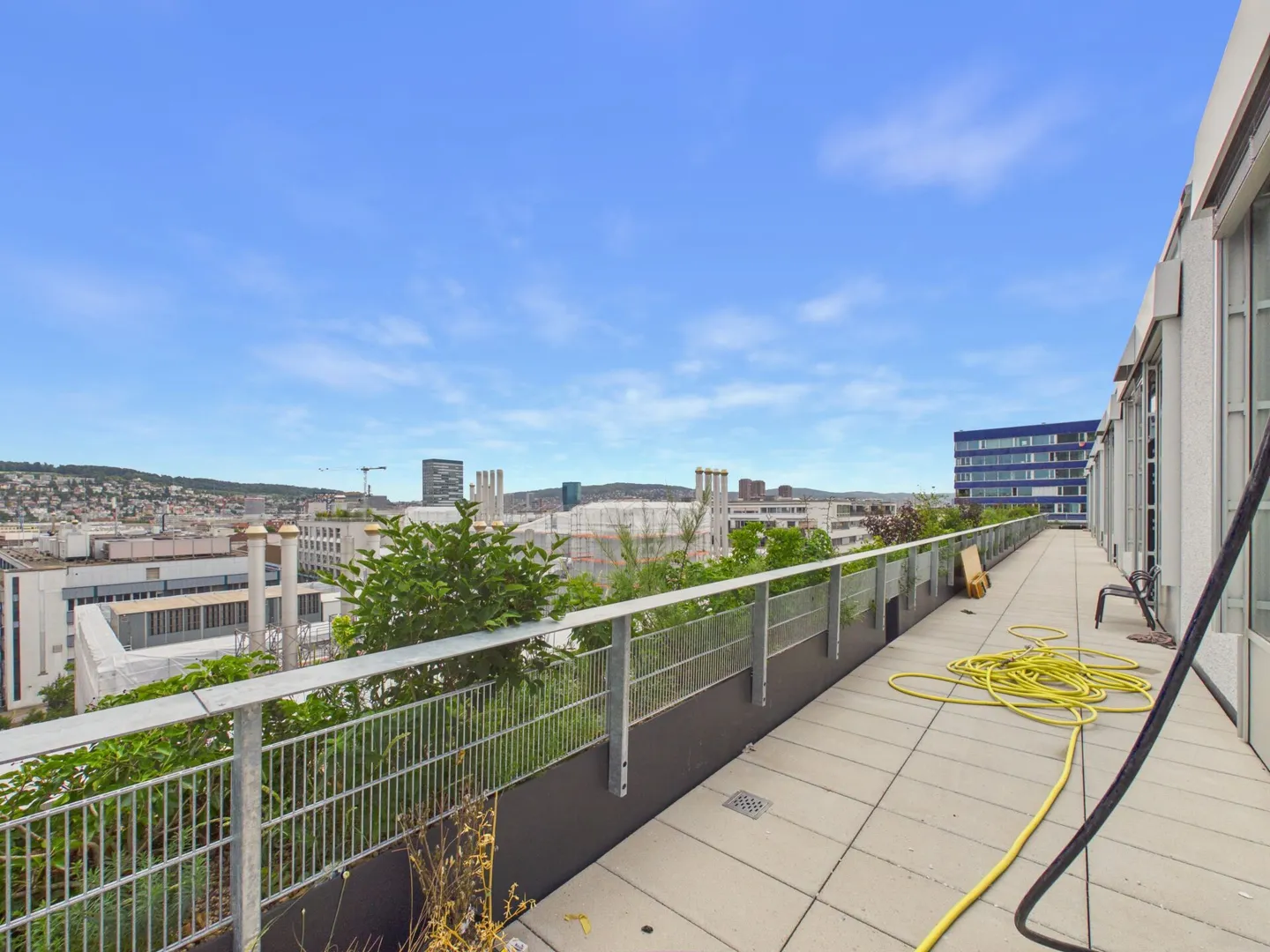 Modern Office in Zurich's Kochquartier - Photo 11 of 16