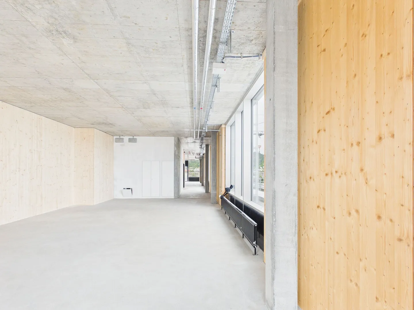 Modern Office in Zurich's Kochquartier - Photo 12 of 16