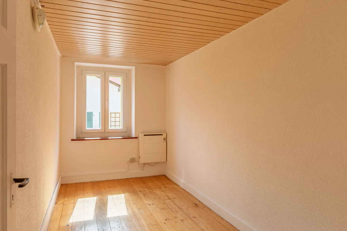 3-Zimmer-Wohnung + Dachboden in einem Einfamilienhaus... - Foto 7 von 14