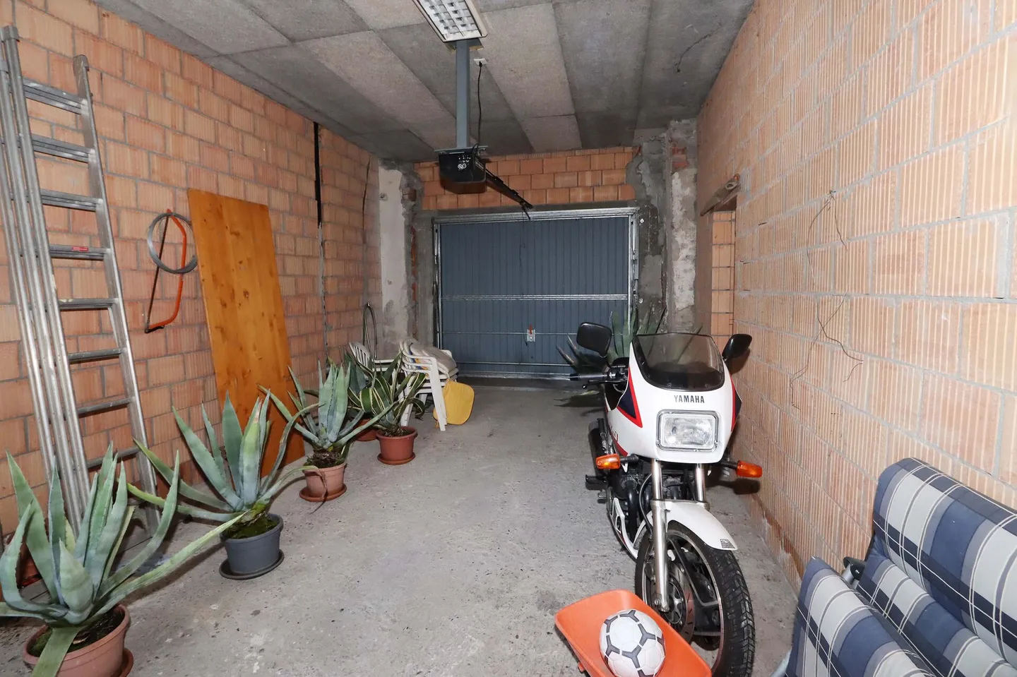 Detached single-family house with garden in a sunny and family-friendly location in Tuggen SZ - Photo 19 of 20