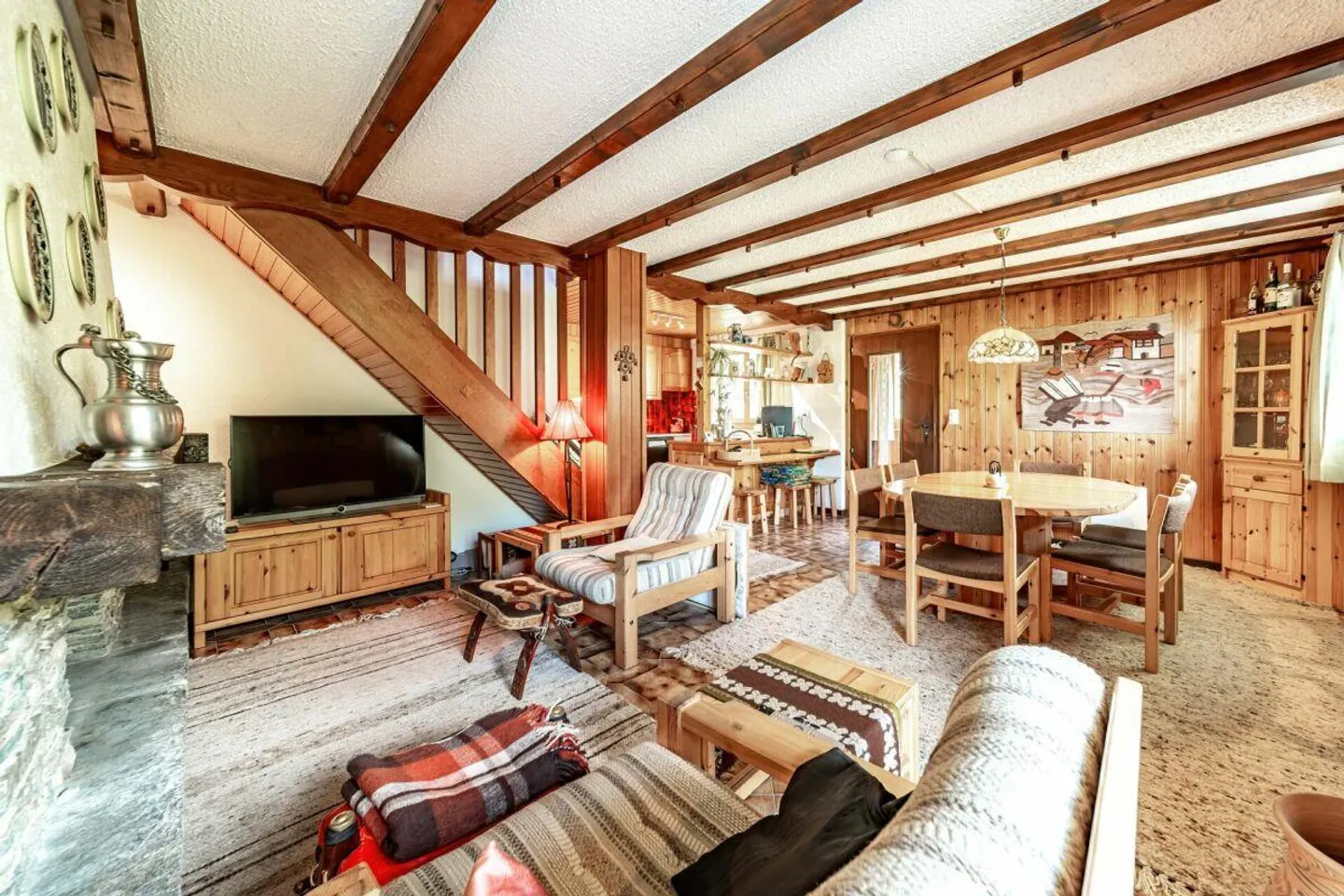 Charming Chalet with Stunning Views - Photo 16 of 30