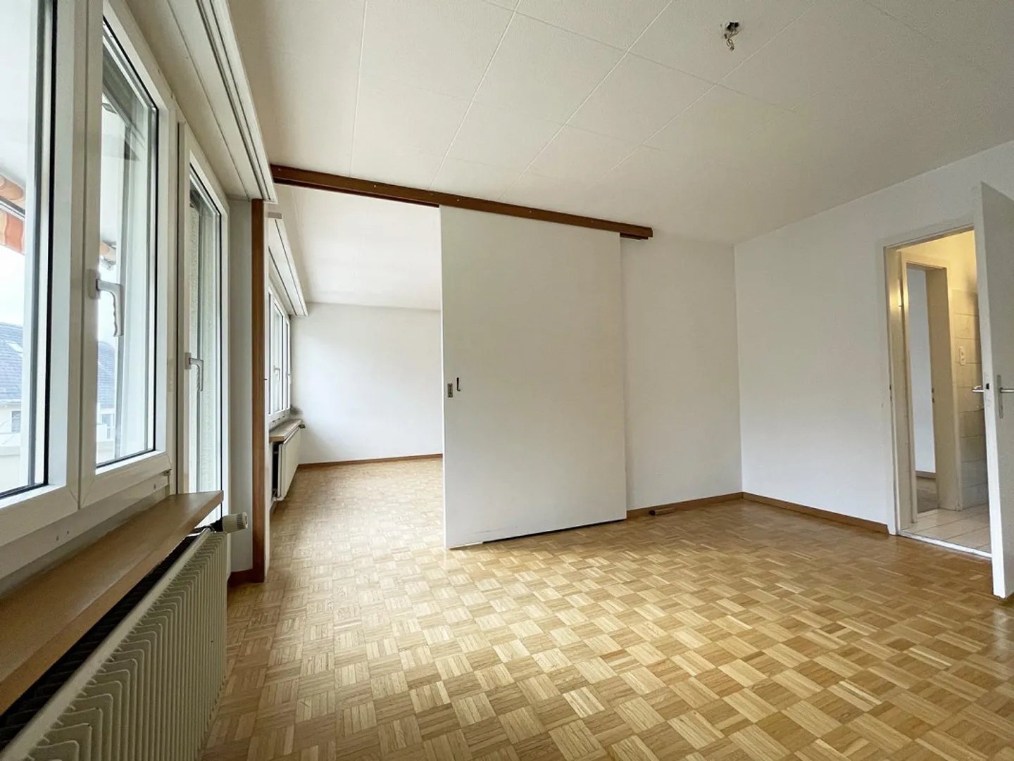 Sonnige Wohnung mit Balkon - Foto 6 von 6