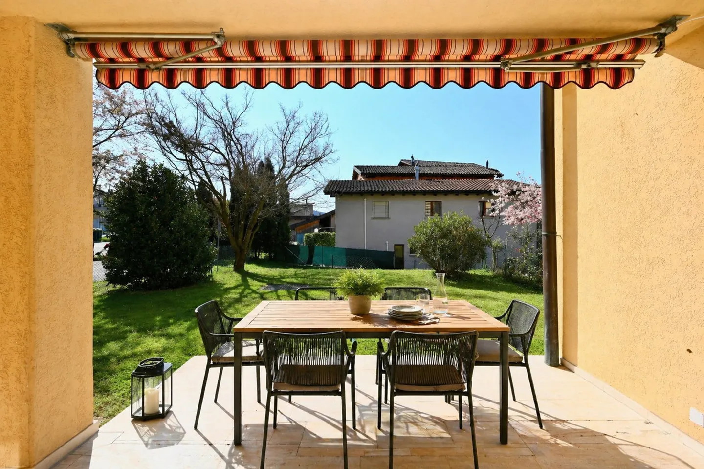 Appartamento ristrutturato di 4,5 locali con grande giardino privato a Cureglia - Foto 9 di 12